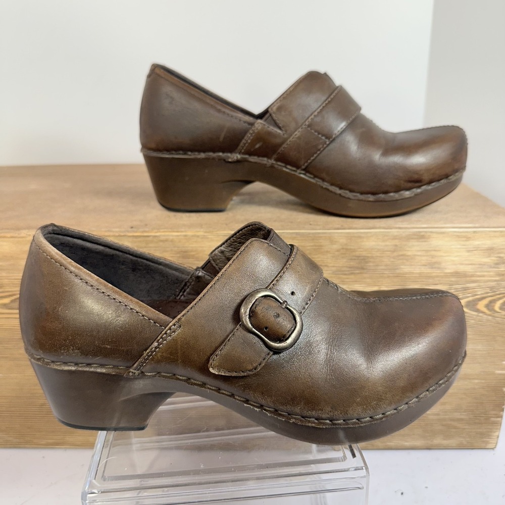 Dansko Tamara Professional Clogs Womens 36 Buckle Brown Leather Nurse Comfort - Picture 1 of 8